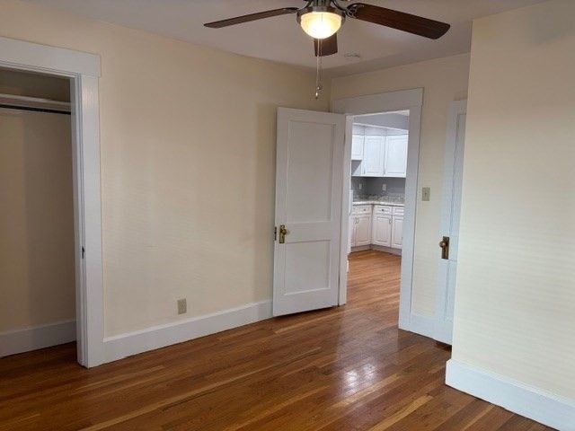 Empty room, Interior, Kitchen, Wood Texture Flooring