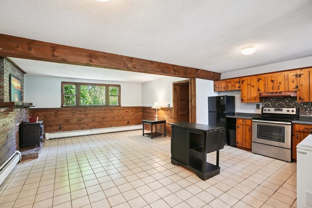 Interior, Kitchen, Stainless Steel Appliances, Wooden Beams, Wooden Walls