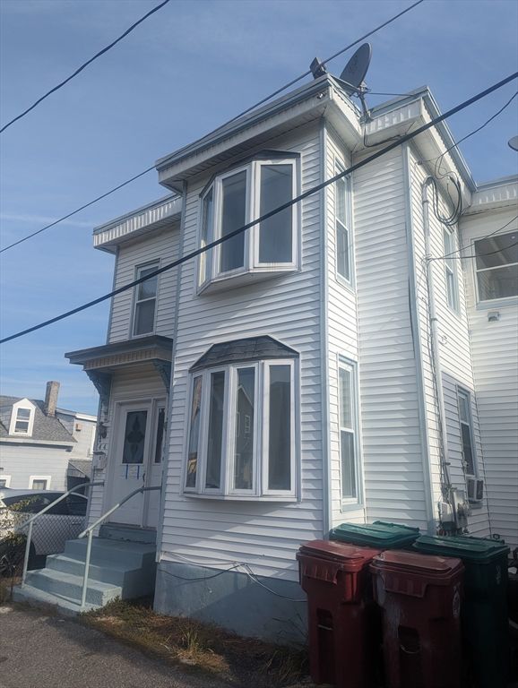 Exterior, Facade, Hot Tub, Queen Anne Victorian