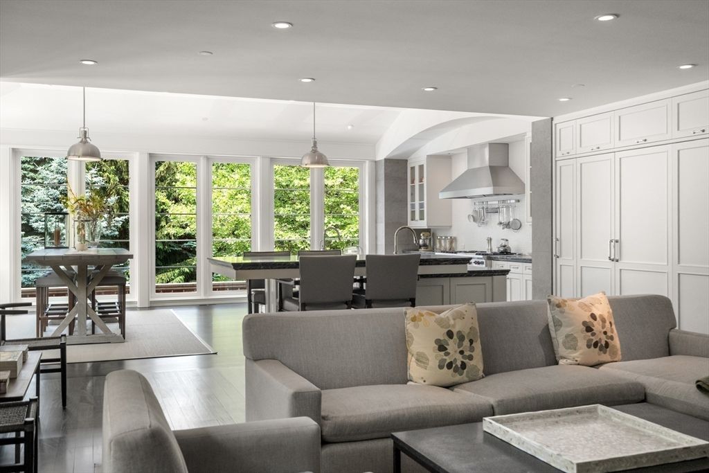 Dining room, Interior, Kitchen, Living room, Pendant Lights, Recessed Lighting, Wood Texture Flooring