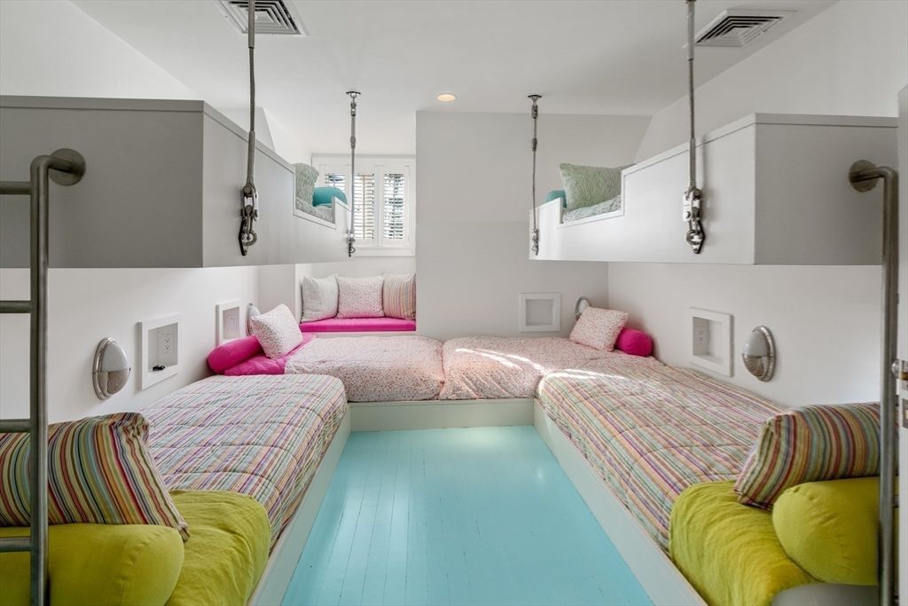 Bedroom, Interior, Pendant Lights, Recessed Lighting, Wood Texture Flooring