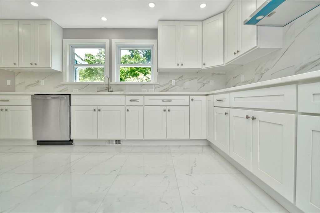 Interior, Kitchen, Marble, Marble Walls, Recessed Lighting