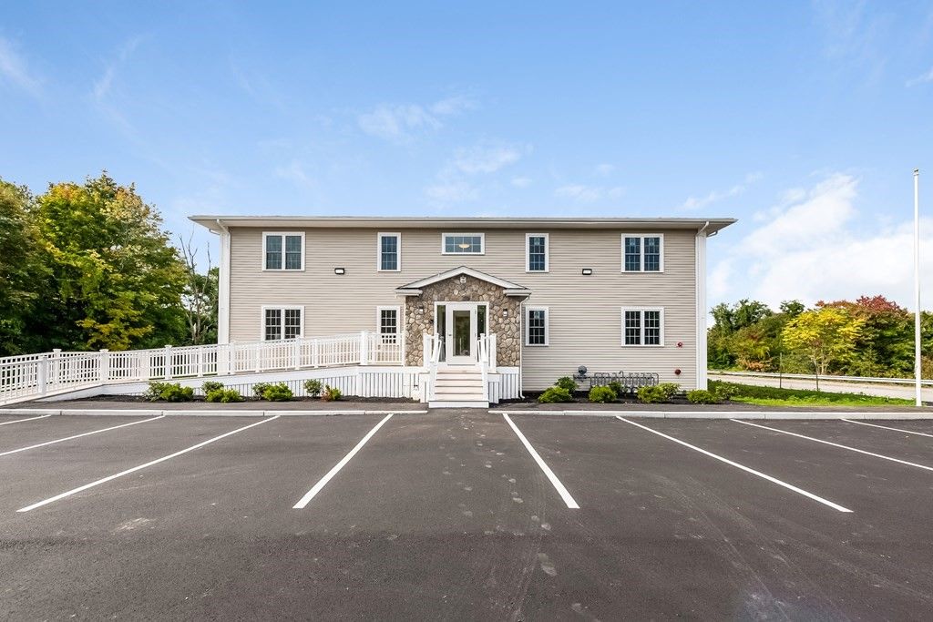 Exterior, Facade, Georgian