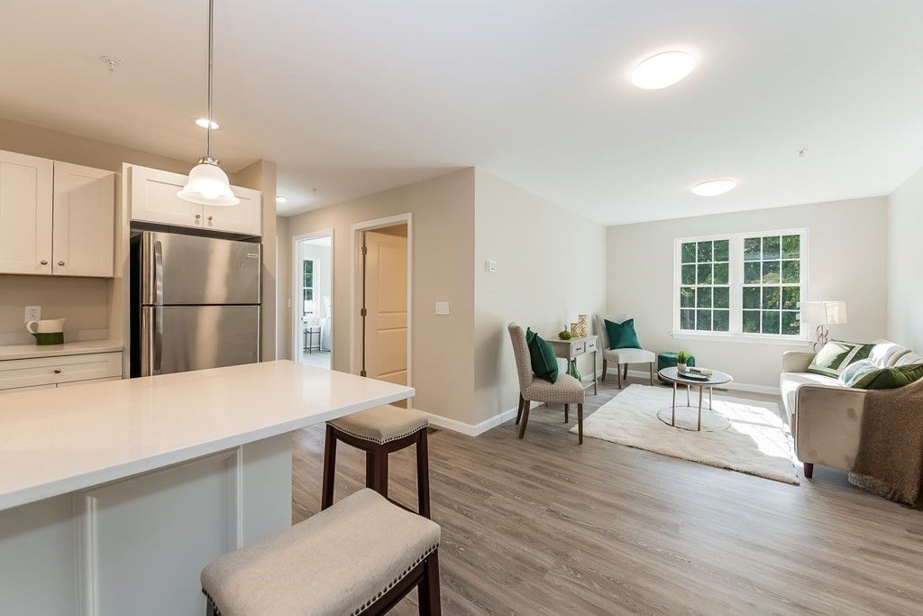 Interior, Kitchen, Living room, Pendant Lights, Recessed Lighting, Stainless Steel Appliances, Wood Texture Flooring