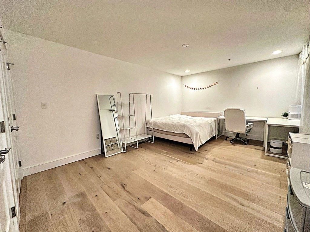 Bedroom, Home Office, Interior, Recessed Lighting, Wood Texture Flooring