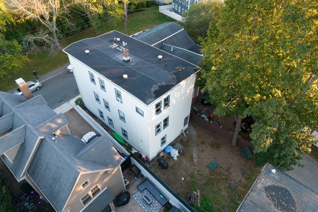 Exterior, Drone