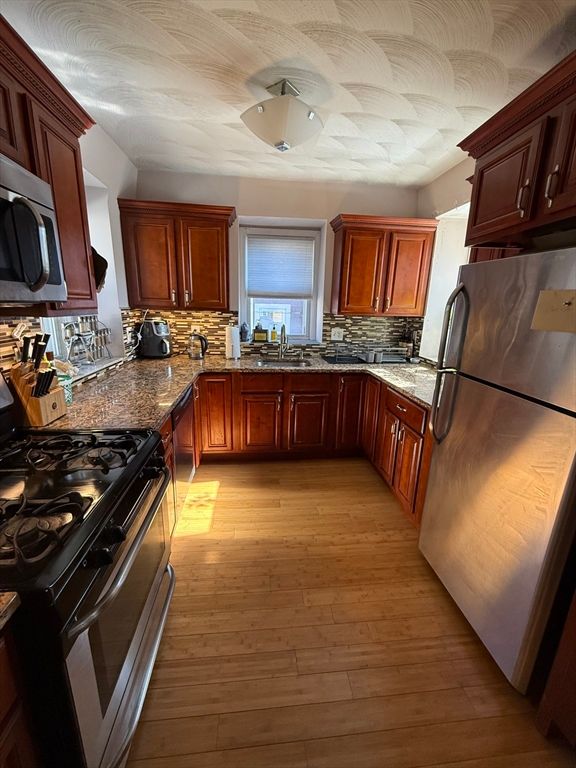 Interior, Kitchen, Wood Texture Flooring