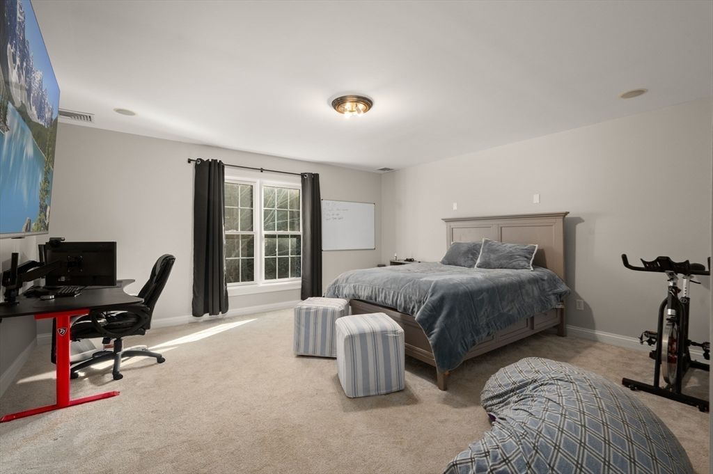 Bedroom, Fitness Equipment, Home Office, Interior