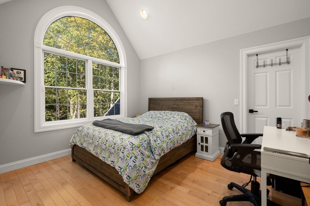 Bedroom, Home Office, Interior, Recessed Lighting, Wood Texture Flooring