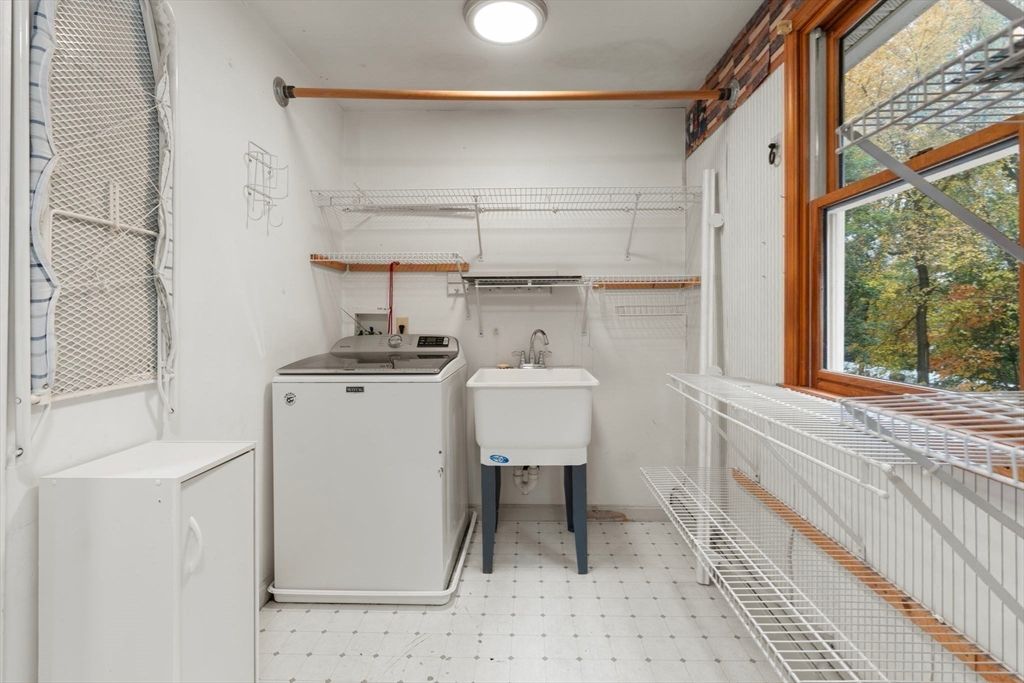 Interior, Utility Closets, Washer