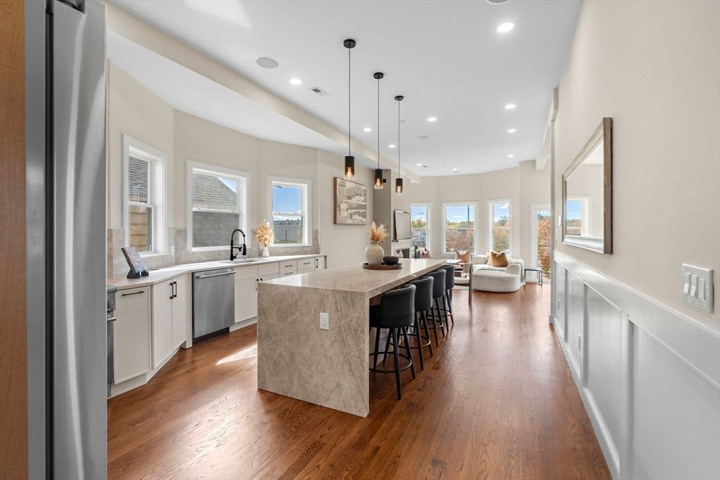 Interior, Kitchen, Pendant Lights, Recessed Lighting, Wood Texture Flooring