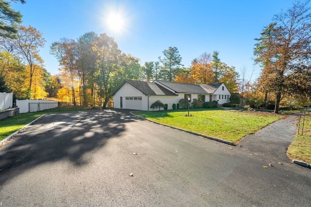 Backyard, Detached Garage, Exterior