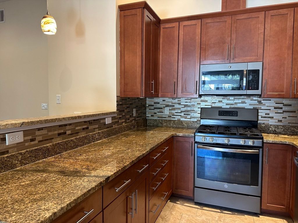 Interior, Kitchen, Pendant Lights, Stainless Steel Appliances