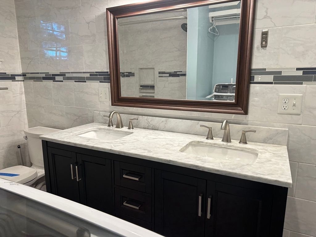 Bathroom, Dual Sink Vanities, Interior, Marble Walls