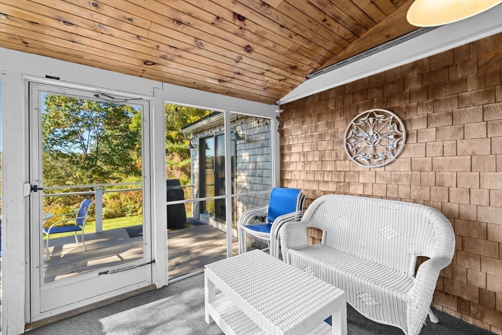 Interior, Stone Walls, Sun Room, Wooden Ceilings