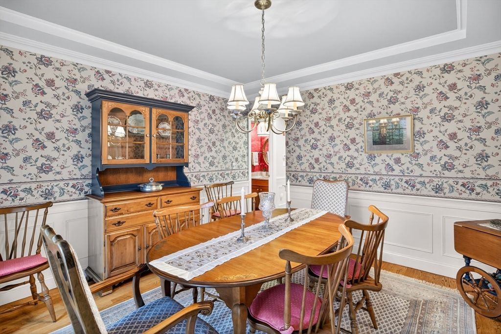 Chandelier, Dining room, Interior, Wood Texture Flooring