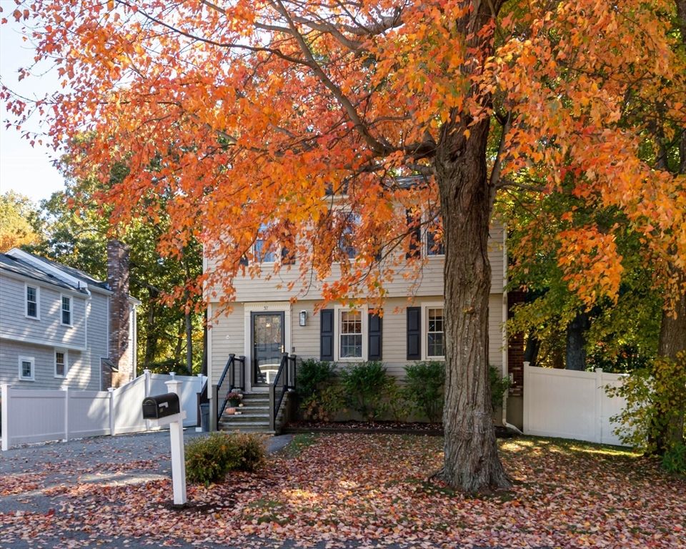 Exterior, Facade, Cape Cod