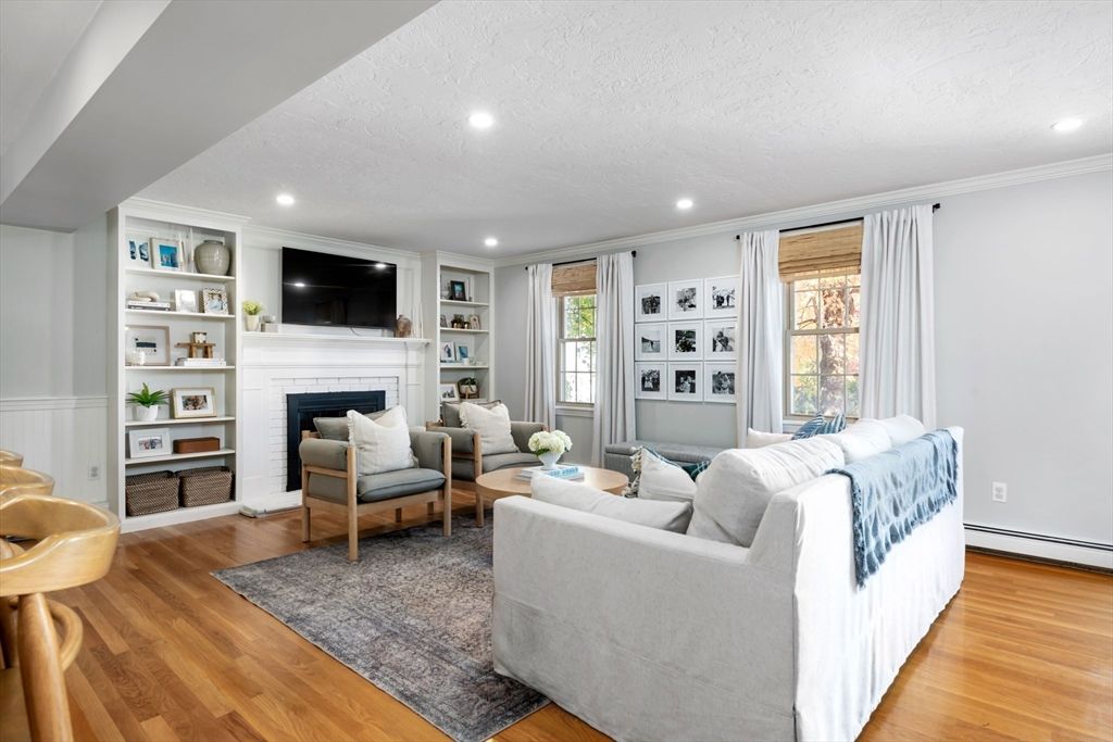 Fireplace, Interior, Living room, Recessed Lighting, Wood Texture Flooring