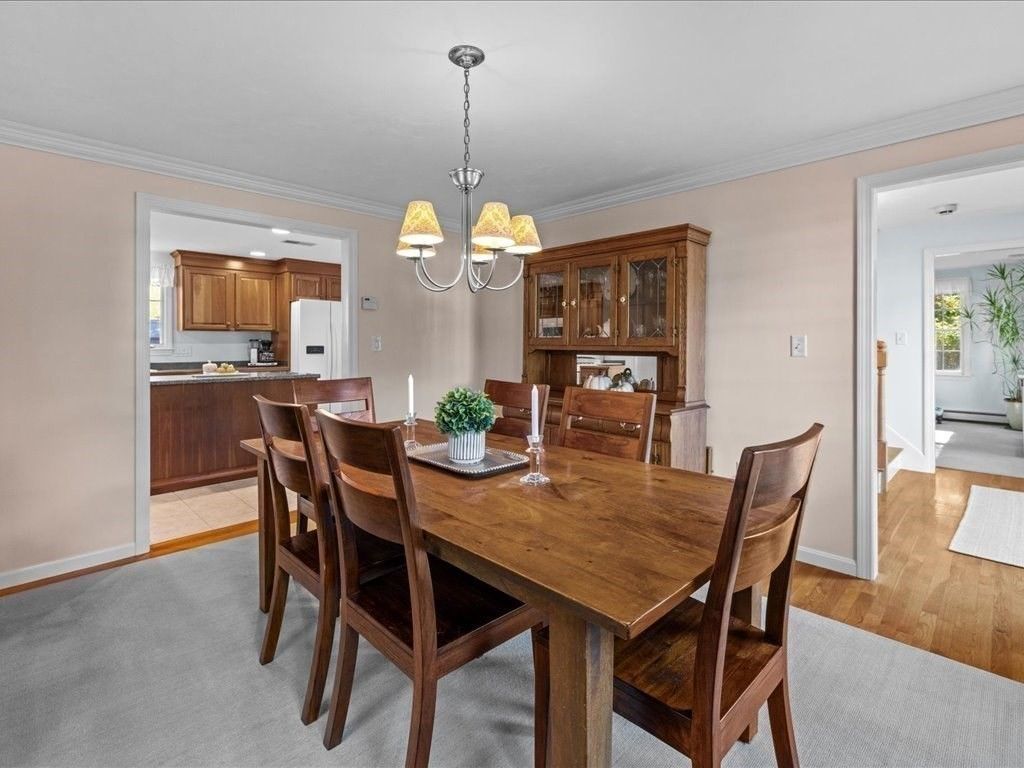 Chandelier, Dining room, Interior, Kitchen, Wood Texture Flooring