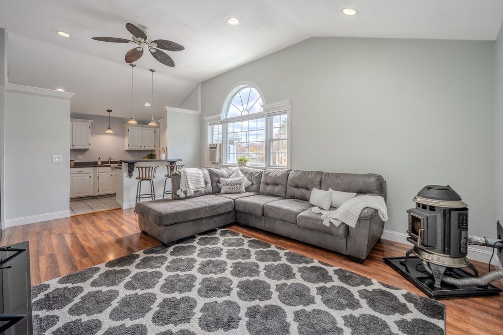 Interior, Kitchen, Living room, Pendant Lights, Recessed Lighting, Wood Texture Flooring