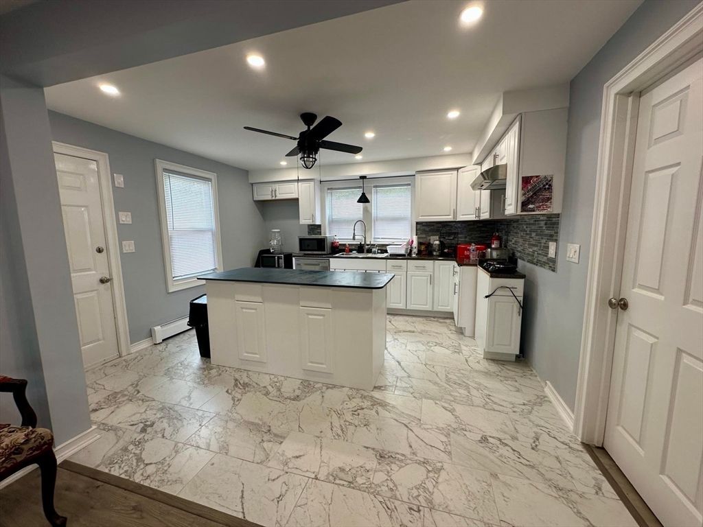 Interior, Kitchen, Marble, Recessed Lighting
