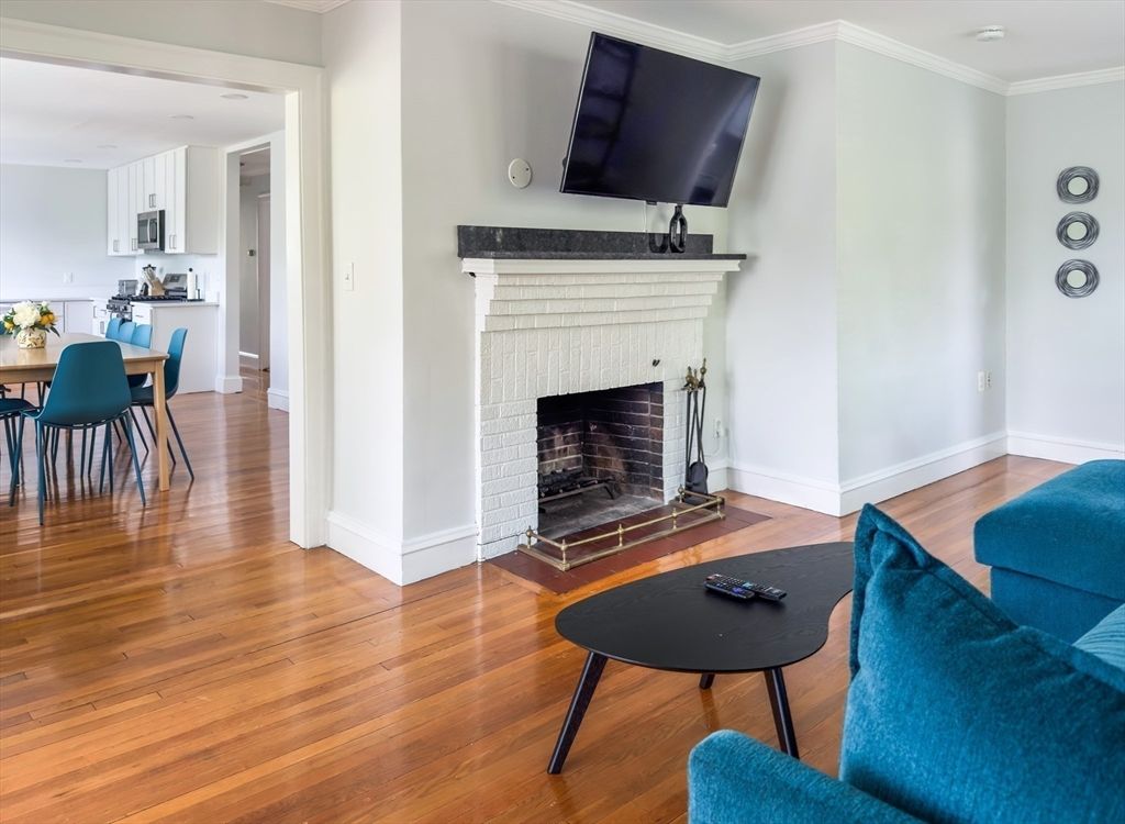 Dining room, Fireplace, Interior, Kitchen, Wood Texture Flooring