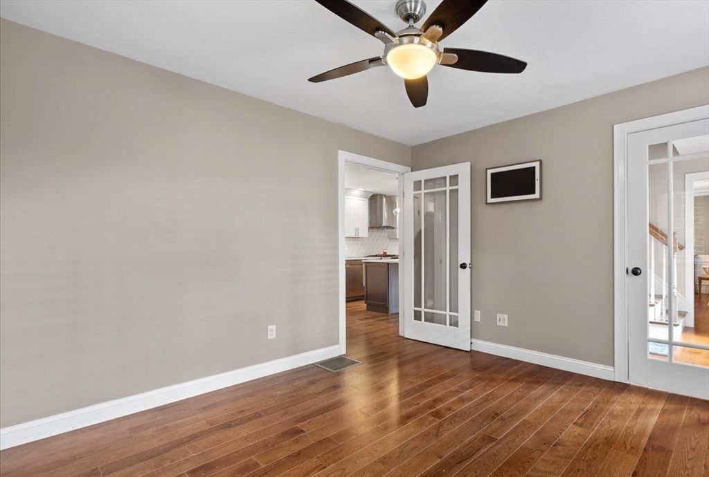 Empty room, Interior, Kitchen, Wood Texture Flooring