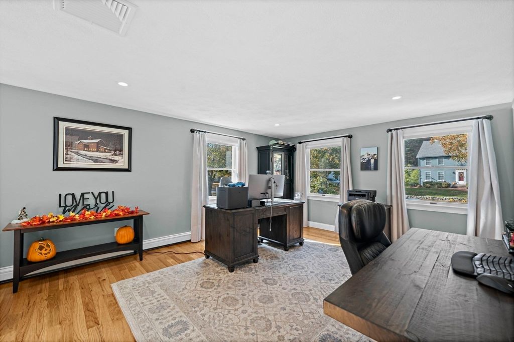 Home Office, Interior, Recessed Lighting, Wood Texture Flooring