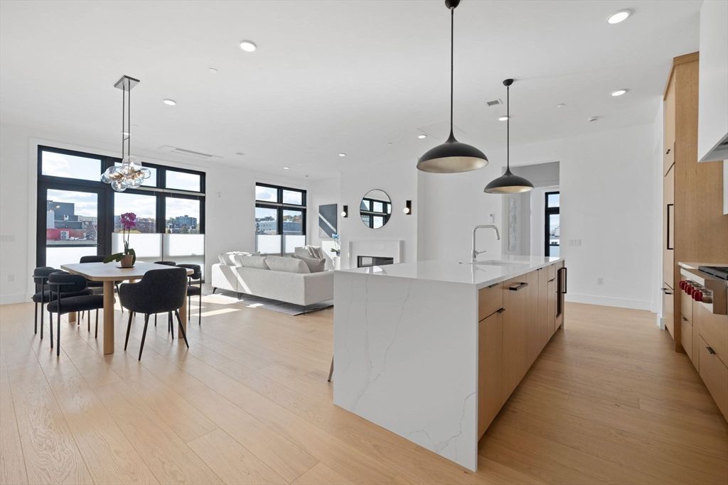 Dining room, Interior, Kitchen, Living room, Pendant Lights, Recessed Lighting, Wood Texture Flooring