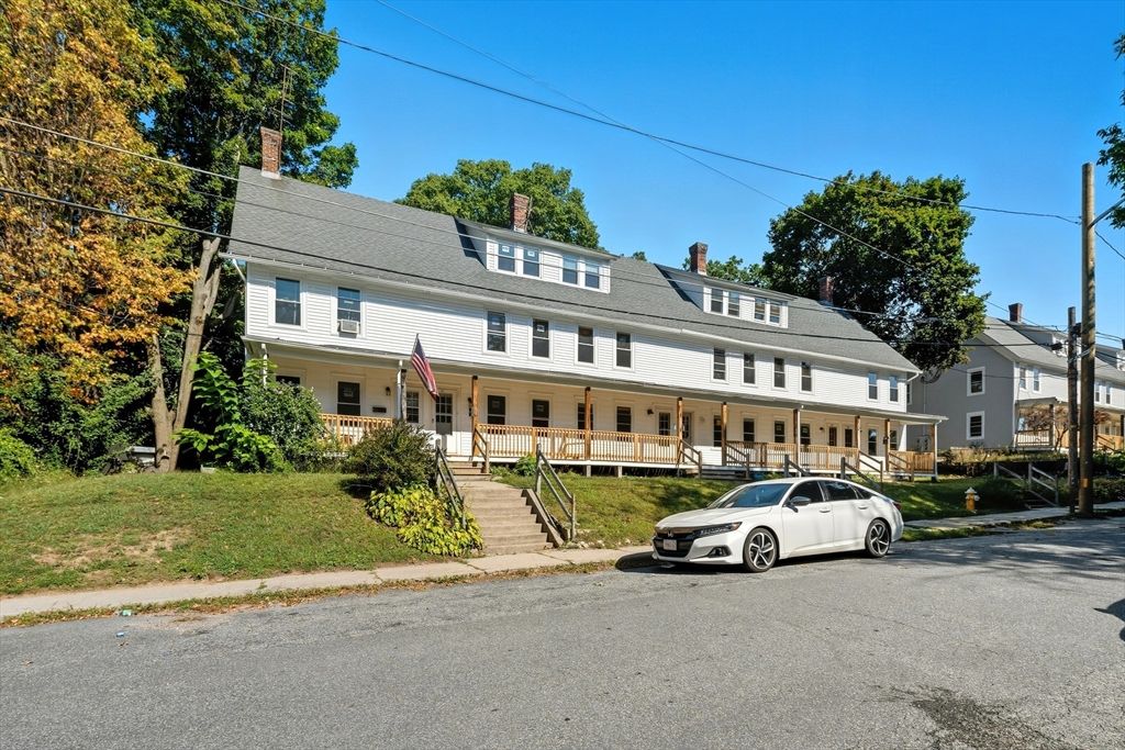 Exterior, Facade, Georgian