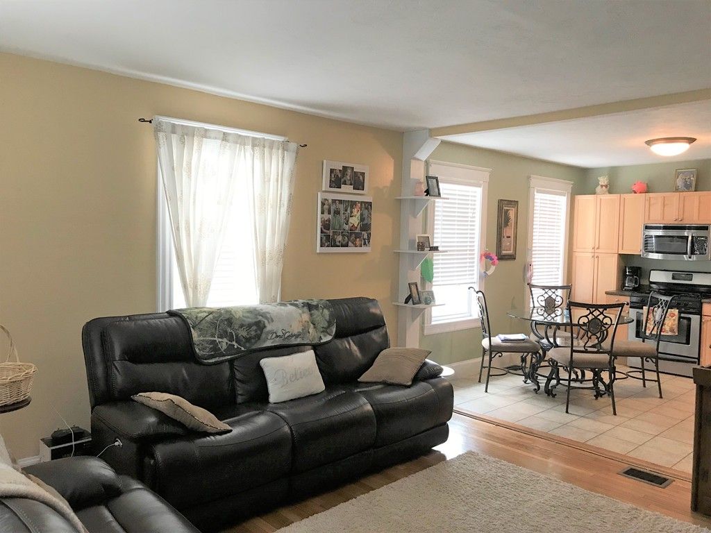 Dining room, Interior, Kitchen, Living room, Stainless Steel Appliances, Wood Texture Flooring