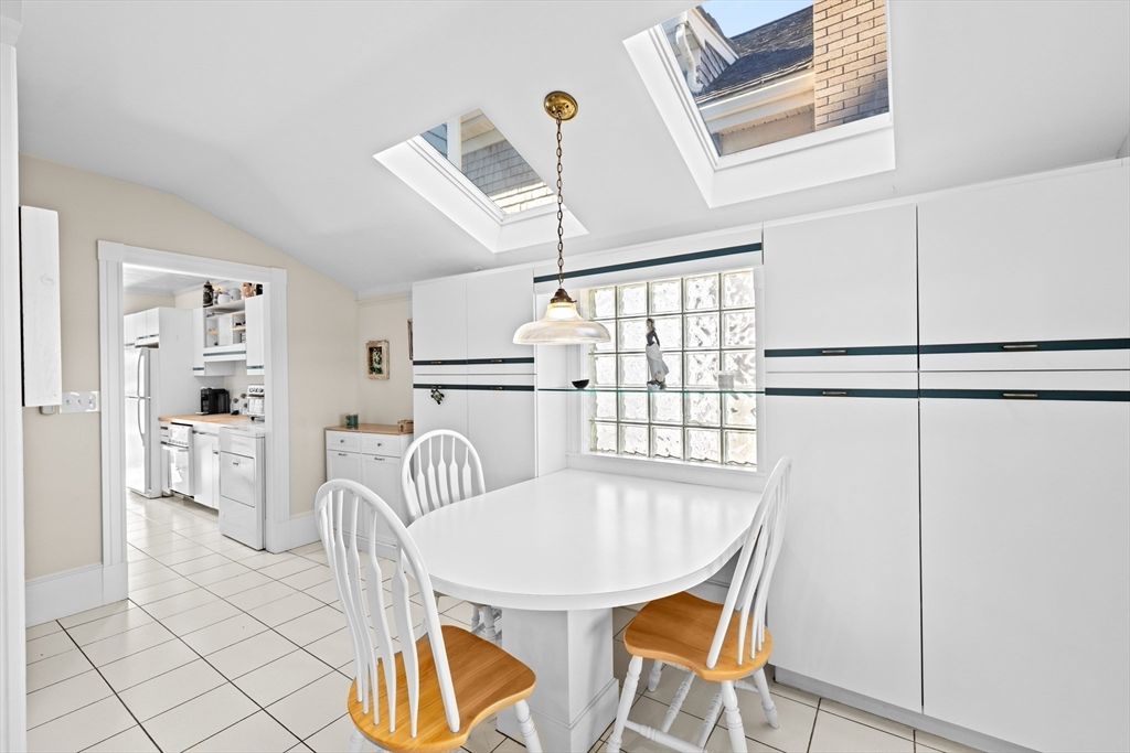 Dining room, Interior, Kitchen, Pendant Lights