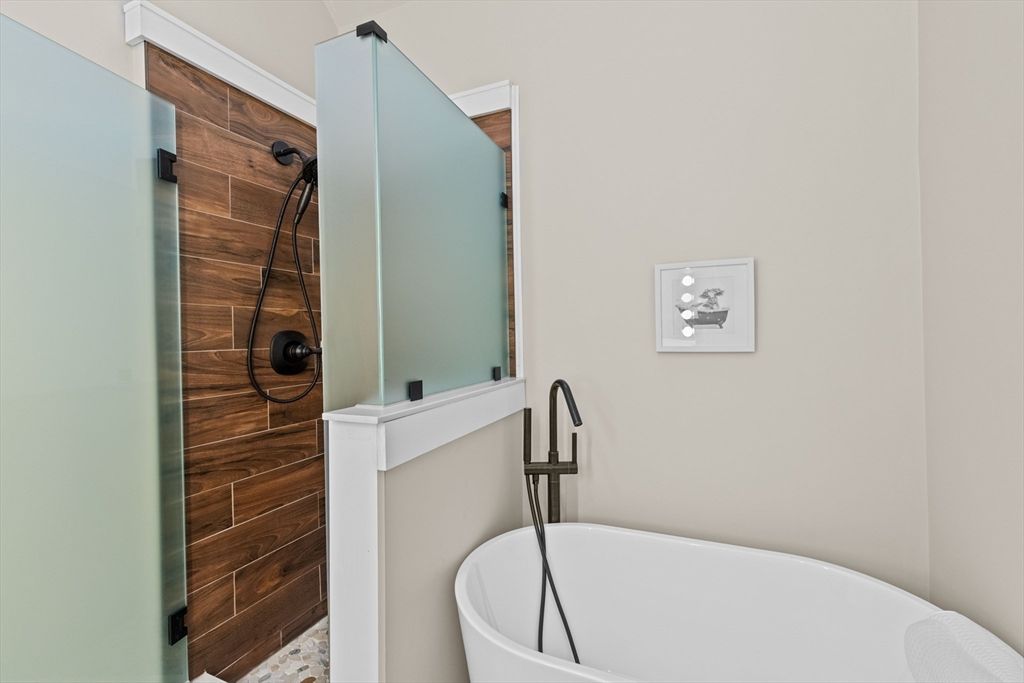 Bathroom, Free Standing Baths, Interior, Wooden Walls