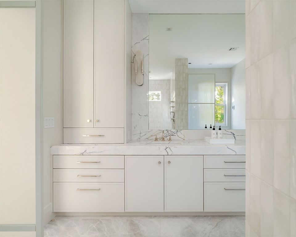 Bathroom, Interior, Marble, Recessed Lighting