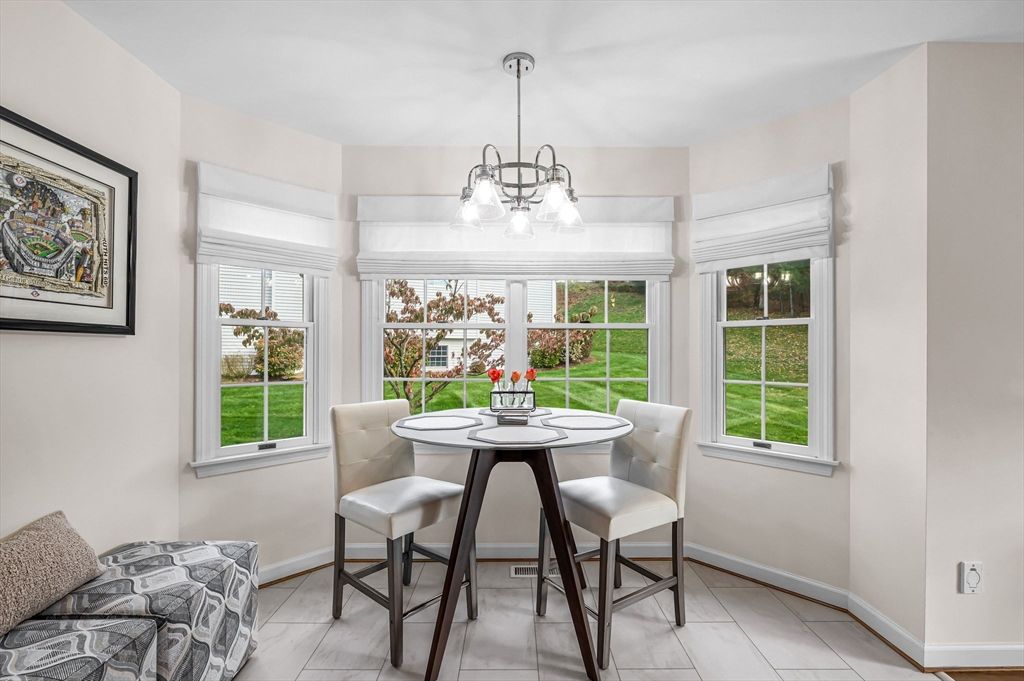 Dining room, Interior, Pendant Lights