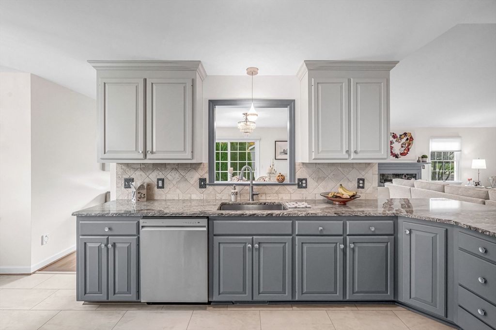 Interior, Kitchen, Pendant Lights