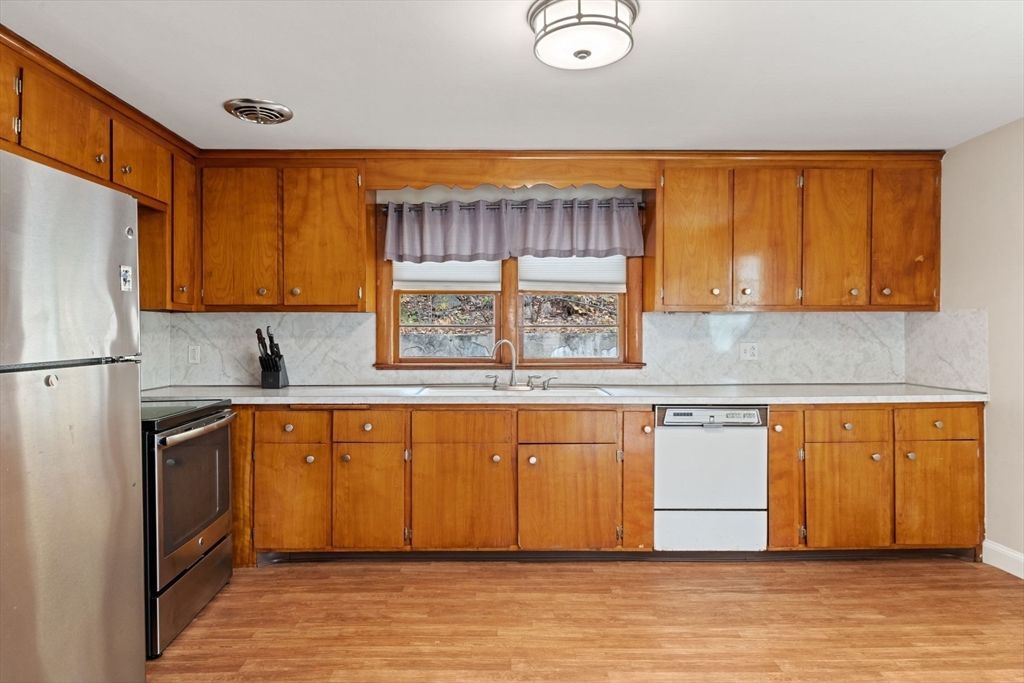 Interior, Kitchen, Wood Texture Flooring
