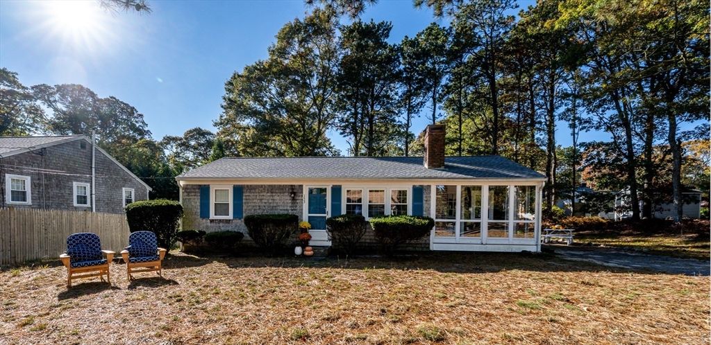 Backyard, Exterior, Facade, Cape Cod