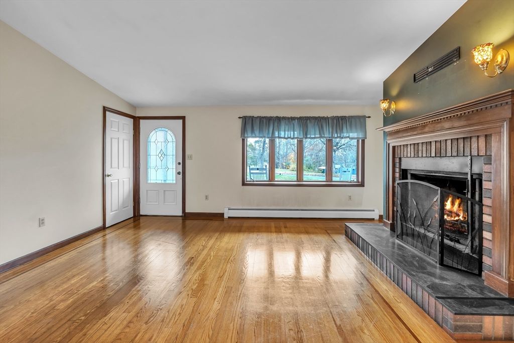 Empty room, Fireplace, Interior, Wood Texture Flooring