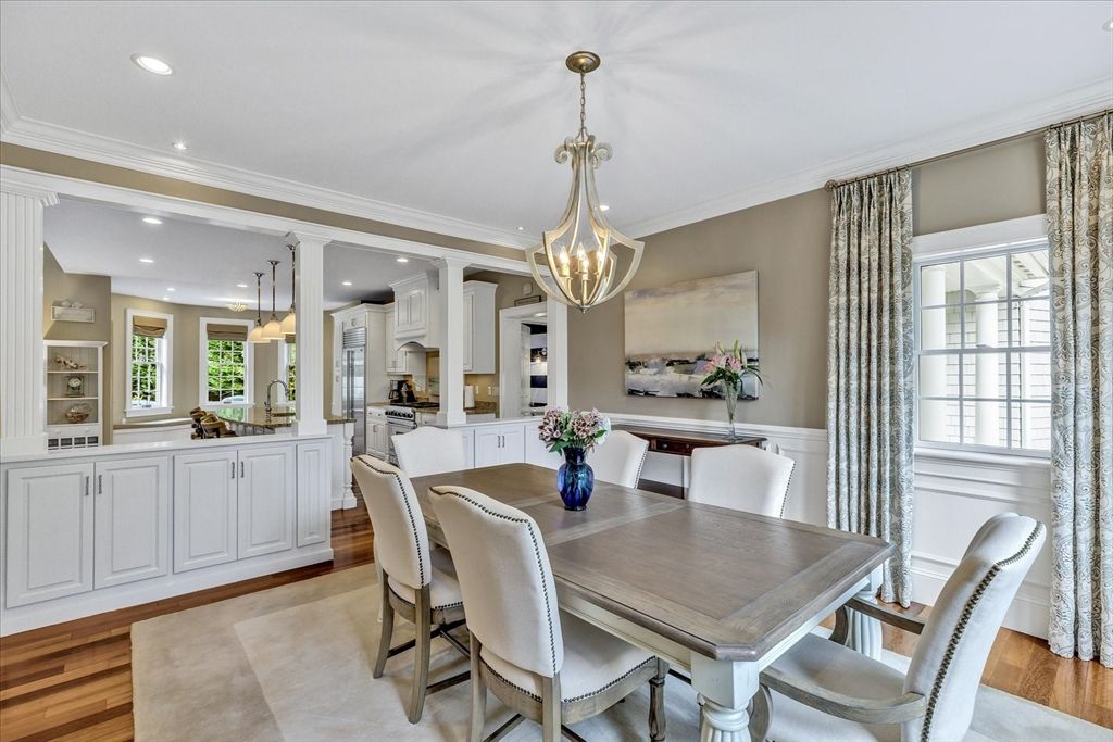 Dining room, Interior, Kitchen, Pendant Lights, Recessed Lighting, Wood Texture Flooring