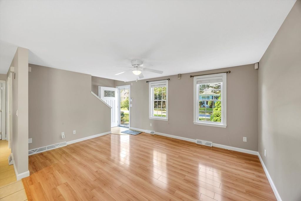 Empty room, Interior, Wood Texture Flooring