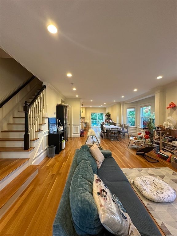 Dining room, Interior, Living room, Recessed Lighting, Wood Texture Flooring
