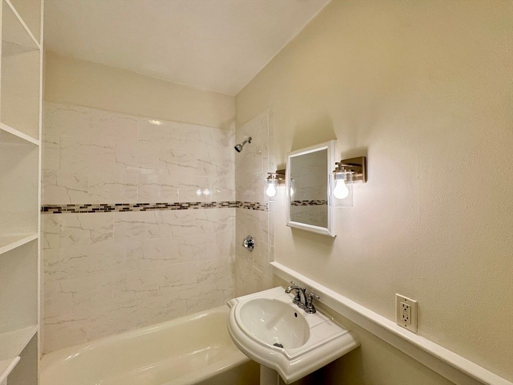 Bathroom, Interior, Marble Walls