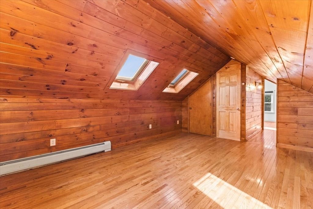 Empty room, Interior, Wooden Ceilings, Wood Texture Flooring, Wooden Walls