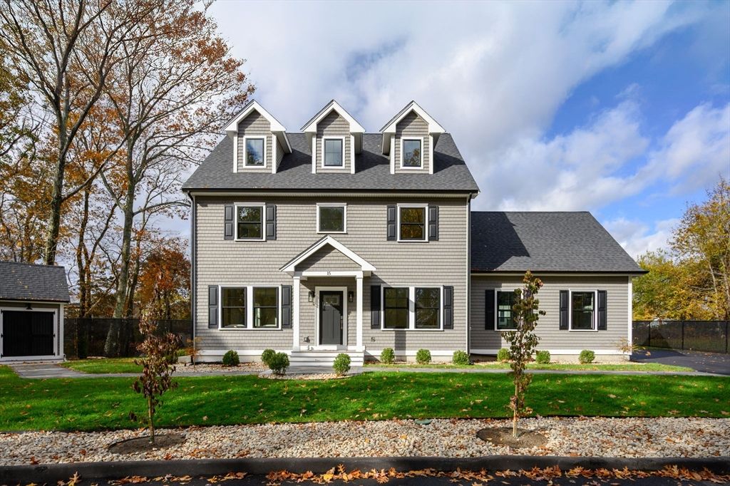 Exterior, Facade, Georgian