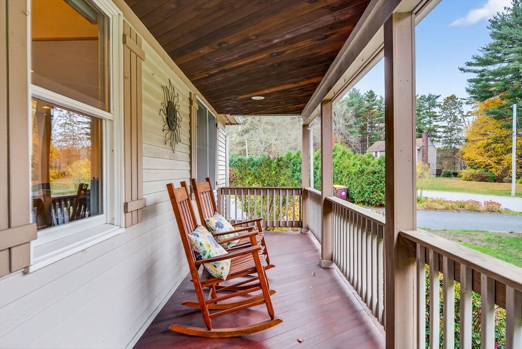Exterior, Wood Texture Flooring