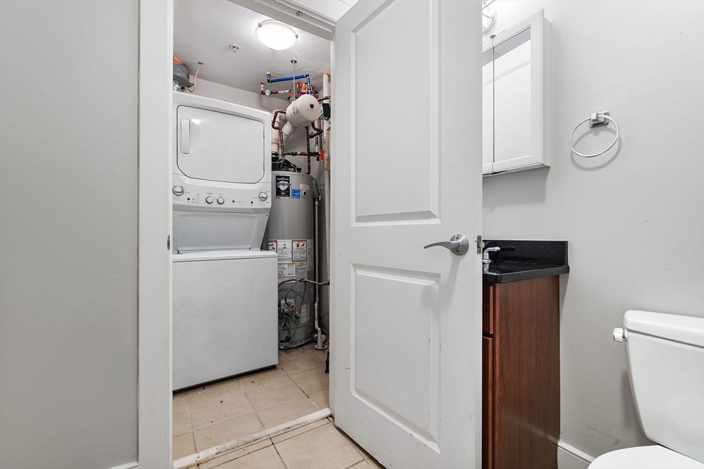Interior, Utility Closets, Washer