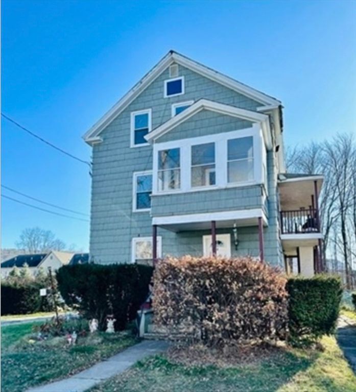 Exterior, Facade, American Craftsman