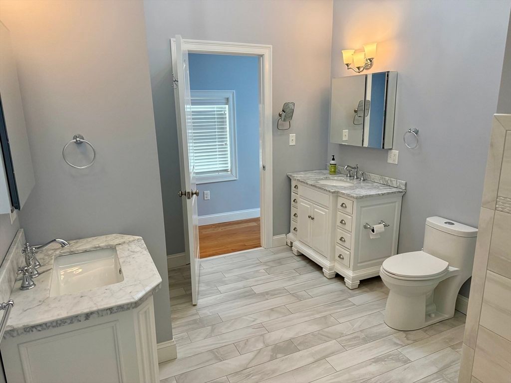 Bathroom, Dual Sink Vanities, Interior, Wood Texture Flooring