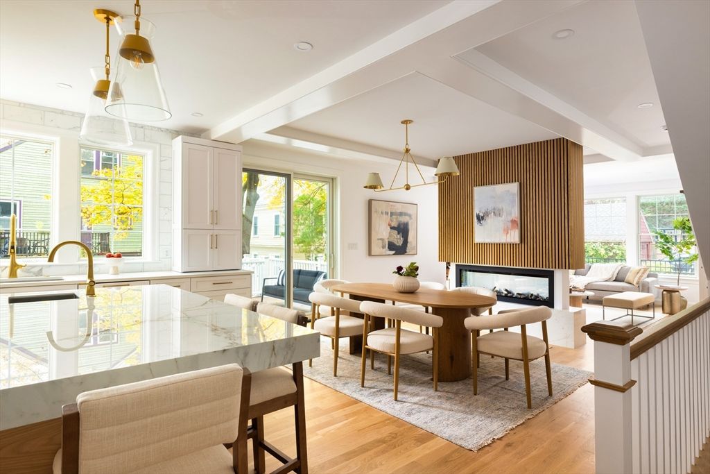 Dining room, Interior, Kitchen, Living room, Pendant Lights, Recessed Lighting, Wood Texture Flooring